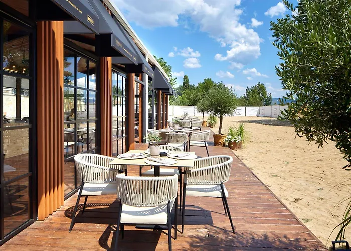 Sunny Beach Hotels With Pool near Old Nessebar
